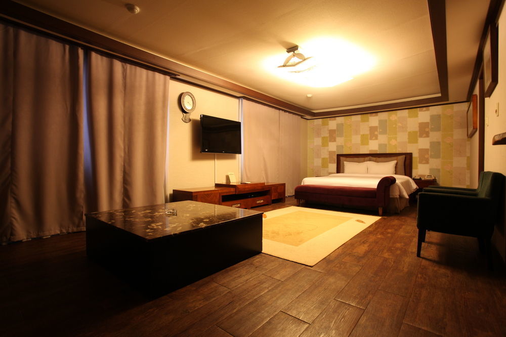 Noblesse Hotel Jeju Exterior photo