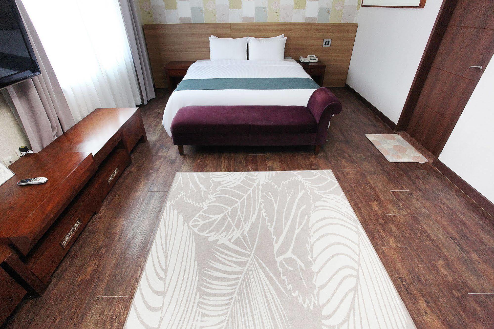 Noblesse Hotel Jeju Exterior photo