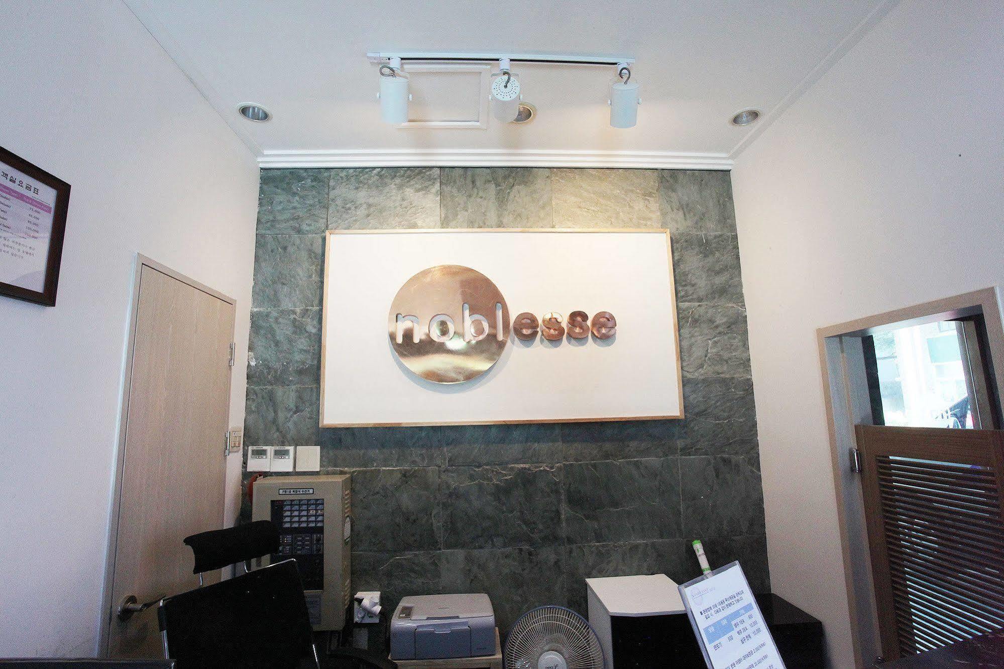Noblesse Hotel Jeju Exterior photo
