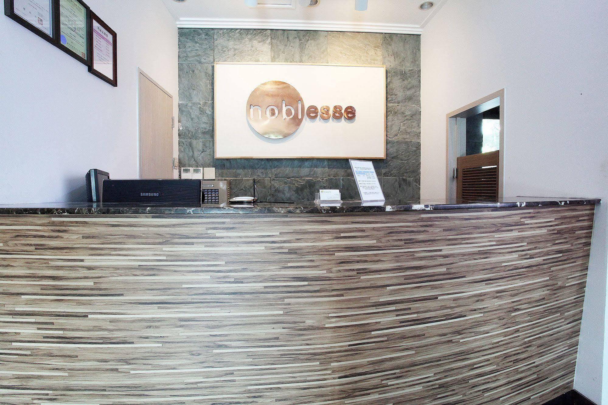 Noblesse Hotel Jeju Exterior photo